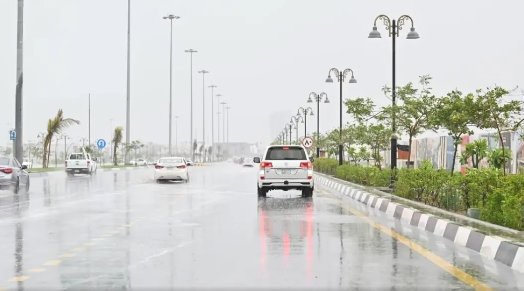 بعد بيان الأرصاد.. الدفاع المدني في الشرقية يحذر من الأمطار