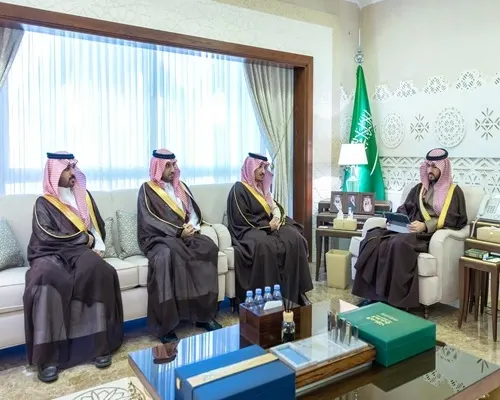 نائب أمير الشرقية يطلع على فعاليات مهرجان ربيع النعيرية 24