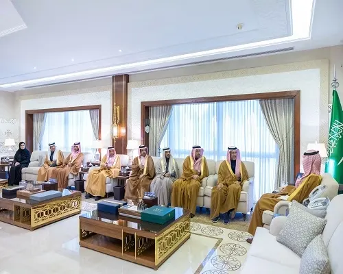 نائب أمير المنطقة الشرقية يستقبل رئيس وأعضاء جمعية “تعافي”