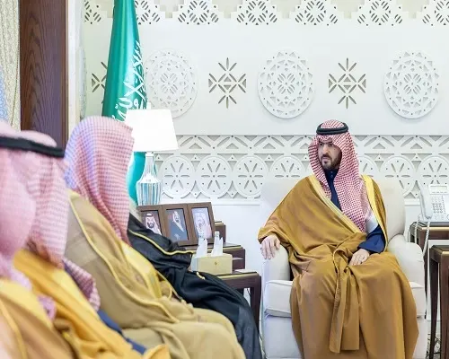 66 ألف مستفيد.. نائب أمير الشرقية يطّلع على منجزات “خيرية البركة”