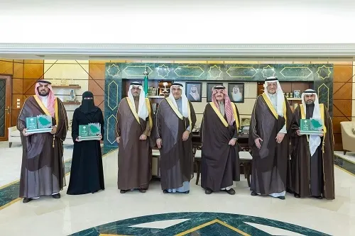 أمير الشرقية يستقبل الجبير بعد تحقيق جائزة تميز الأداء البلدي
