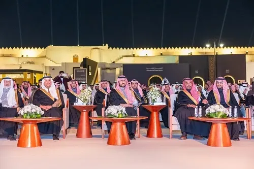 أطلقه الأمير سعود بن بندر.. “البشت الحساوي” يستقبل زواره في قصر إبراهيم