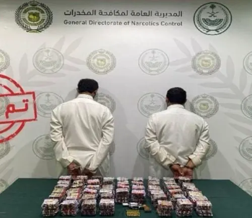 الشرقية.. إحالة مواطنين للنيابة بـ 14 ألف قرص طبي