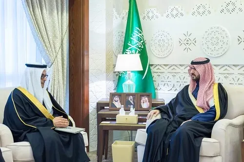 نائب أمير الشرقية يطلع على برنامج “موثوق”