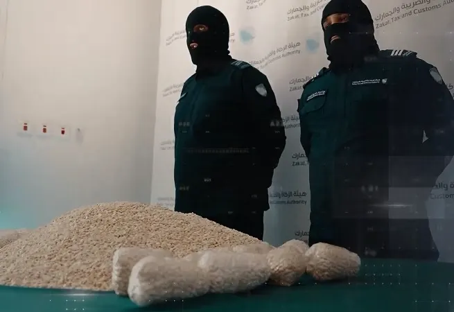 تم ضبطها في منفذ الحديثة آخر جرائم التهريب.. 269 ألف حبة كبتاجون في صفائح سمن
