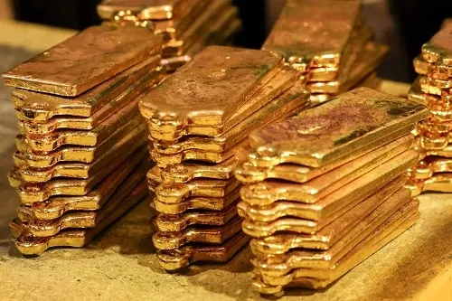 أسعار المعادن النفيسة الذهب عيار 21 بـ 483.08 ريال