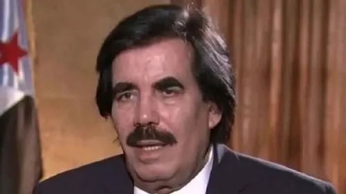 أول وزير دفاع علي سالم البيض.. رحيل آخر رئيس لليمن الجنوبي