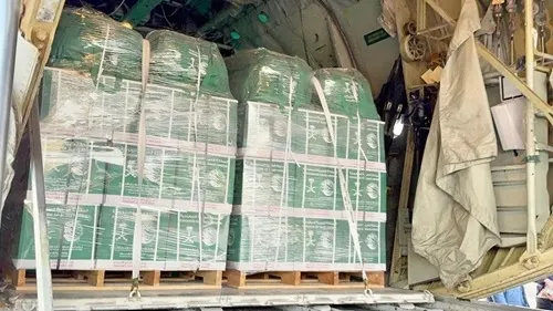 العريش.. وصول الطائرة السعودية الـ79 لإغاثة غزة