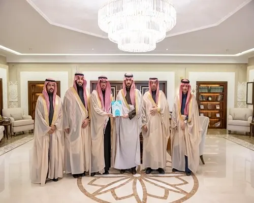 الأمير سعود بن بندر يطلع على منجزات “مساجدنا عامرة”