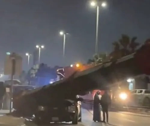 باشر الحادث دون إصابات الدمام.. المرور يباشر سقوط معدة بناء على “تاهو”