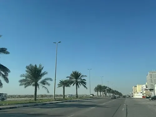 الصغرى تسجّل 9 درجات طقس شتوي مع سماء صافية في القطيف