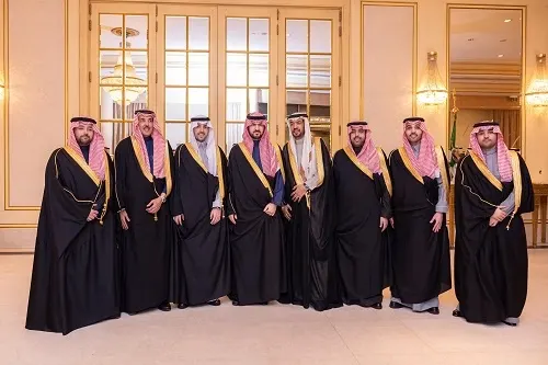 في الدمام الأمير سعود بن بندر يشارك أسرتي الدوسري والمنصوري أفراحهم