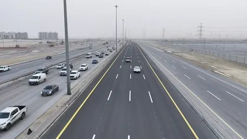 بمواصفات عالمية إنجاز المرحلة الأولى من صيانة طريق أبو حدرية