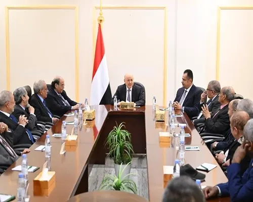 رئيس مجلس القيادة اليمني: خروج القوات الإماراتية تصحيح للمسار