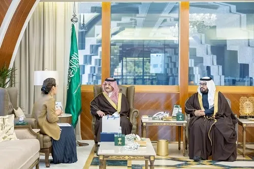 أمير الشرقية يستقبل أمين عام اتحاد رواد الأعمال الصينيين