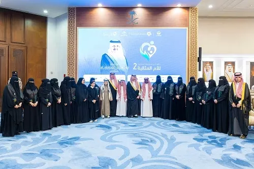 15 أماً مثالية على منصة تكريم أمير الشرقية