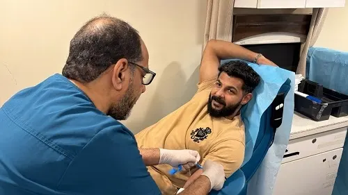 القطيف.. حملة تبرع بالدم في مهرجان الزهور