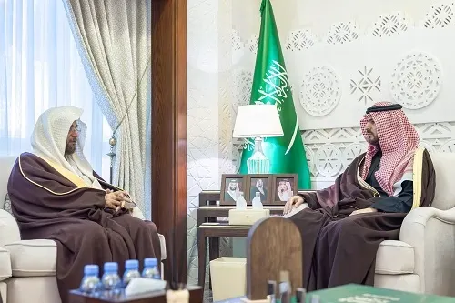 نائب أمير الشرقية يستقبل أعضاء مجلس إدارة “قبس”
