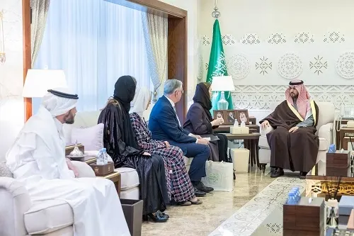 نائب أمير الشرقية يطّلع على جهود “زادك”