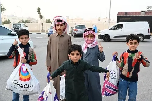 نهار صفوى.. ناصفة أطفال سعيدة