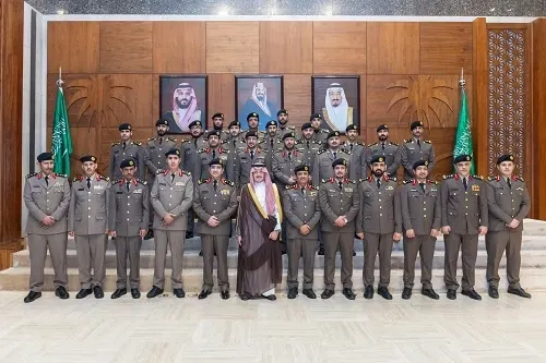 من بينها مبادرة "قطيف بلا تعثر" أمير الشرقية يطلع على إنجازات المرور في 2025م