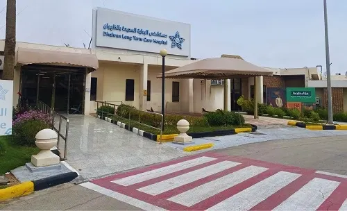 الظهران.. مريضة ضمور عضلي تتنفس صناعياً في منزلها