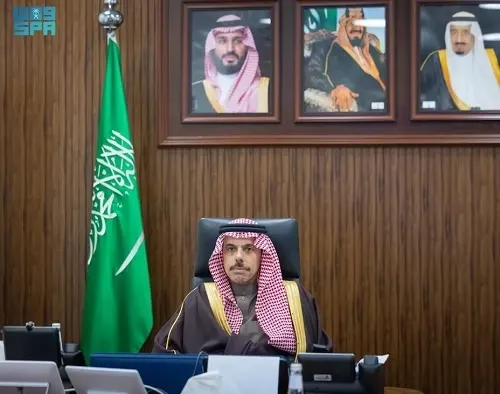 وزير الخارجية يبحث المستجدات مع نظيريه العُماني والأردني