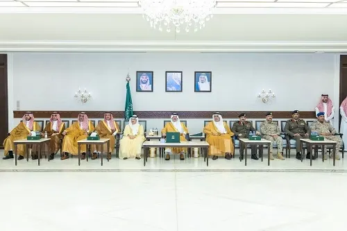 الأمير سعود بن نايف يكرم منظّمي وداعمي سباق الشرقية الدولي 27
