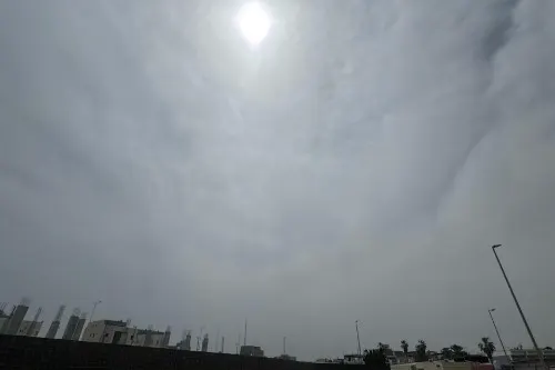 القطيف.. سماء غائمة جزئياً والحرارة 27 مئوية