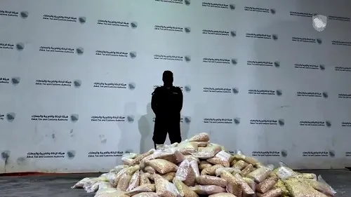 في ميناء جدة.. إحباط تهريب نحو 3 ملايين حبة كبتاجون مخبأة في زبدة الشيا