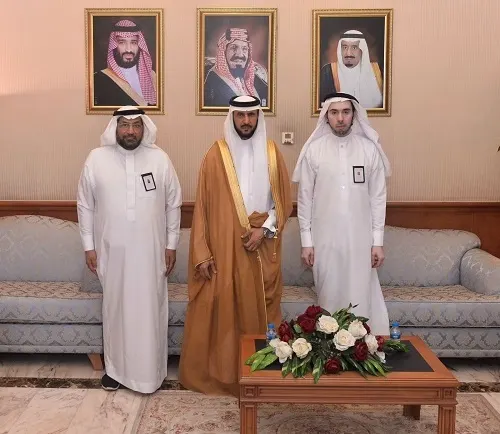 محافظ القطيف يطلع على جهود “صلة العطاء الأهلية”