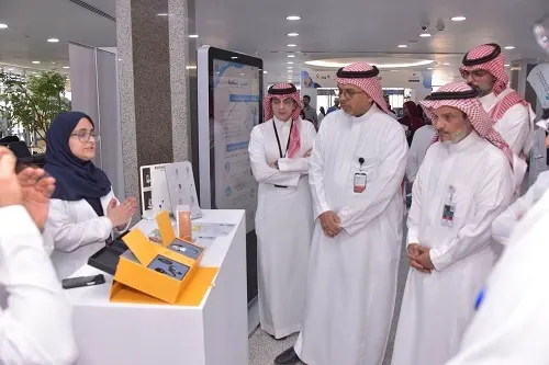 العمري افتتح حملة "ميلاد صوت".. 500 عملية زراعة قوقعة في جامعي الملك فهد
