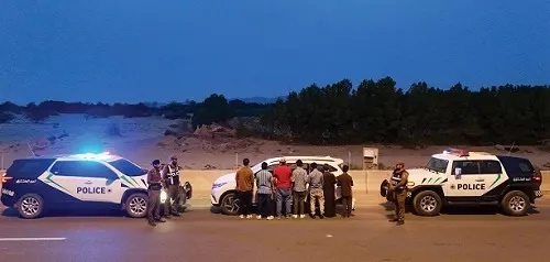 ضبط مقيم حاول تهريب 6 مخالفين لأنظمة الحج إلى مكة