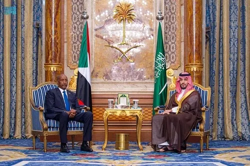 ولي العهد يلتقي البرهان في جدة