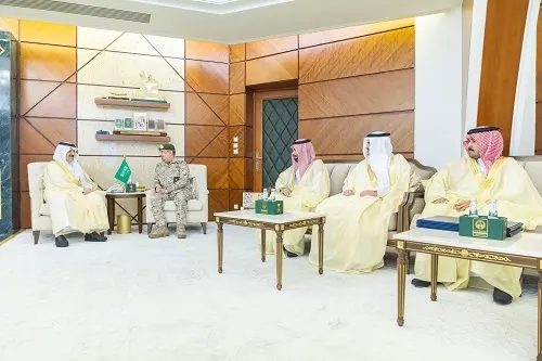 أمير الشرقية يطّلع على منجزات مستشفى القوات المسلحة بالظهران