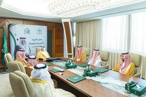 أمير الشرقية يكرم داعمي موسم فروسية الخفجي