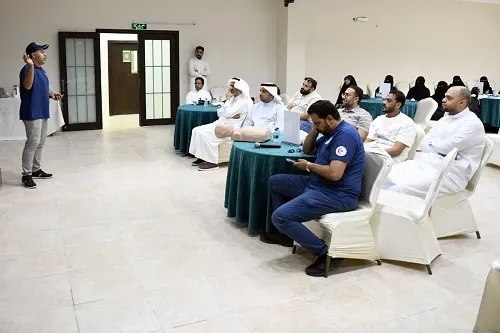 أم الحمام.. 30 مشاركاً في مهارات الإنقاذ