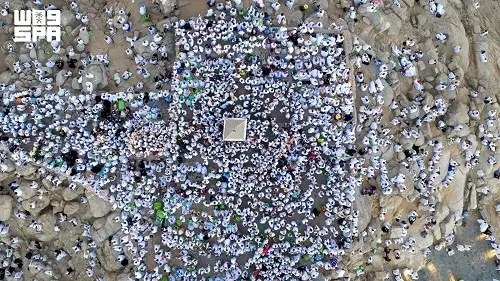 “الصحة” تدعو الحجاج إلى البقاء في المخيمات حتى 4 عصرًا