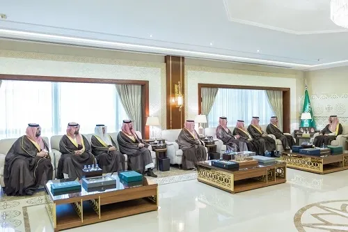 نائب أمير الشرقية يطّلع على برامج اتحاد الغرف السعودية