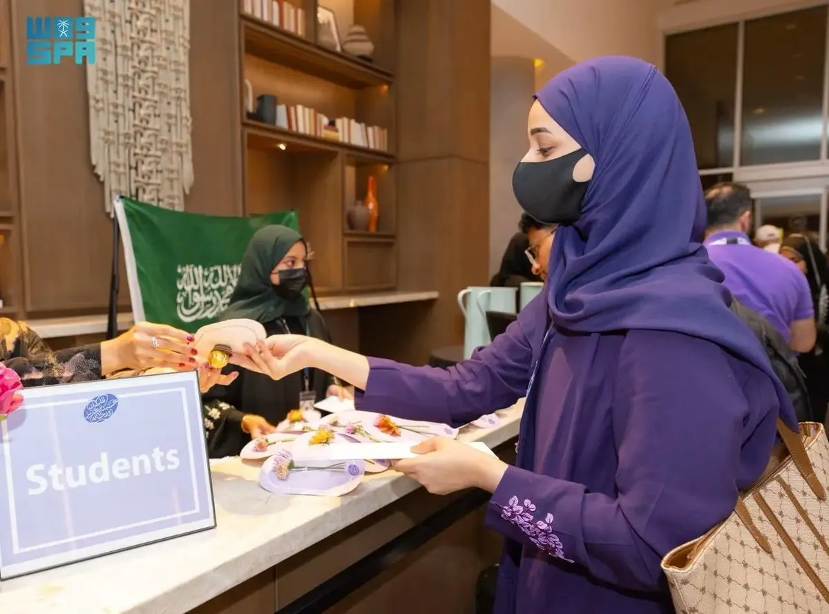 آيسف.. 42 طالبًا سعودياً يحطون رحالهم في فينيكس