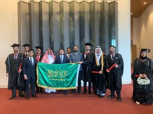من أصل 12 سعودياً.. 6 جرّاحين يعودون من دبلن إلى القطيف