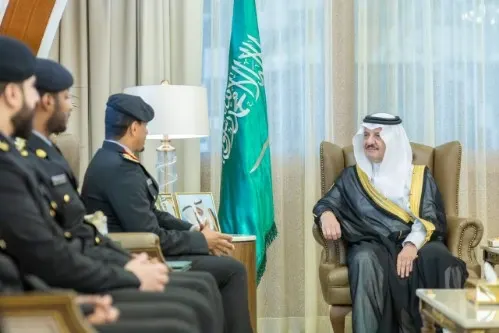 أمير الشرقية يستقبل مدير مركز العمليات الأمنية الموحدة “911”