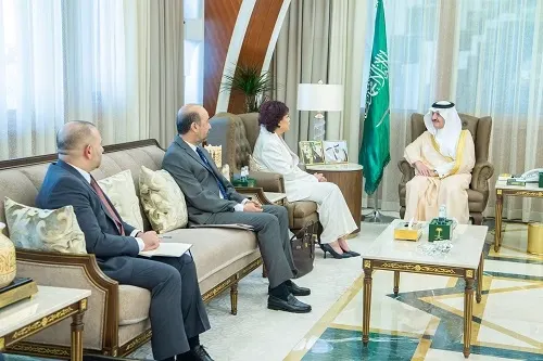 أمير الشرقية يستقبل سفيرة العراق