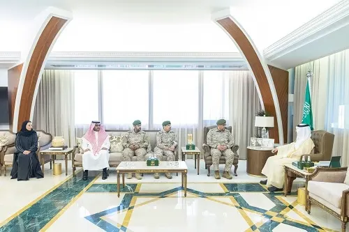 أمير الشرقية يستقبل مدير التجمع الصحي العسكري الجديد