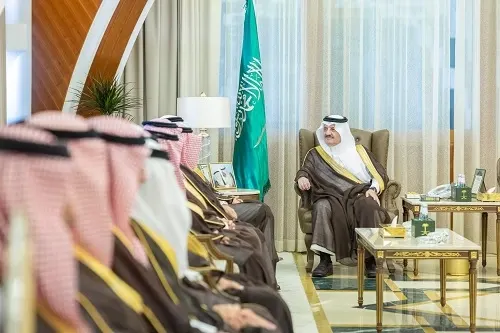 أمير الشرقية يطلع على مبادرات النقل والخدمات اللوجستية