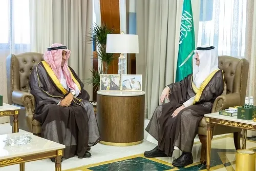 أمير الشرقية يطلع على خطط “خيرية تاروت” لـ 4 أعوام مقبلة