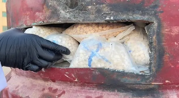 إحباط تهريب 1.4 مليون قرص كبتاجون في كسارة صخور بالحدود الشمالية
