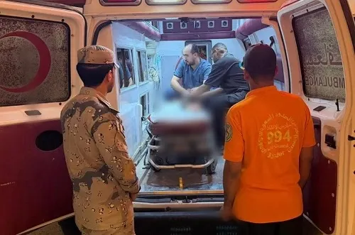 إنقاذ طفل الخبر يجدد تحذيرات السباحة في المواقع المخصصة