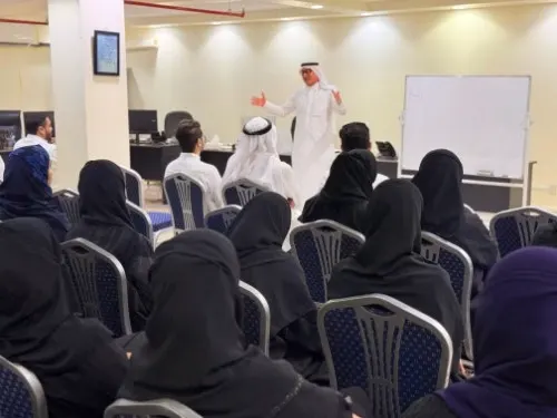 معايدة في جمعية القطيف وإشادة بجهود الكوادر البشرية