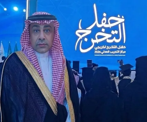 المهدي يتلقى التهاني بحصوله على الدبلوم العالي للمحاماة